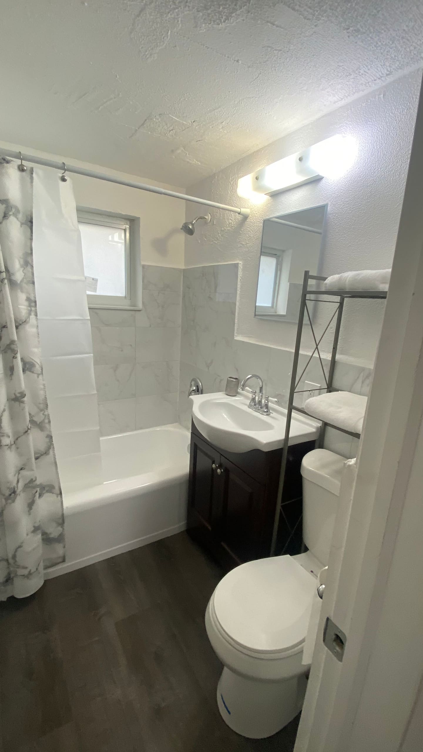 North Beach small apartment photo 9